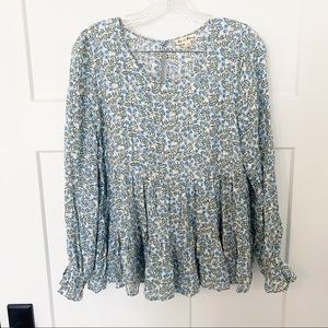 Jane and Delancey blue dainty floral flowy shirt size S